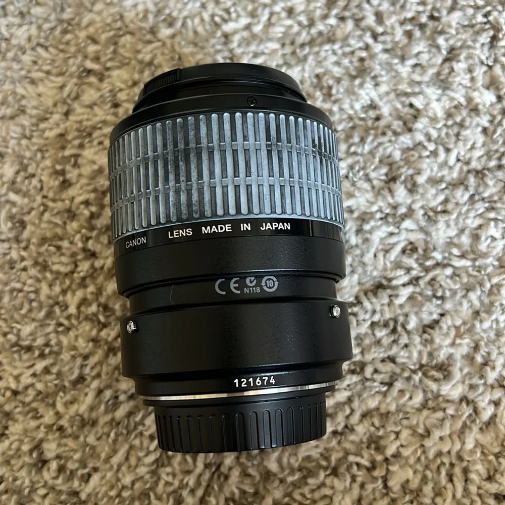 Canon MP-E 65mm f/2.8 1-5X Macro Lens for Canon SLR Cameras